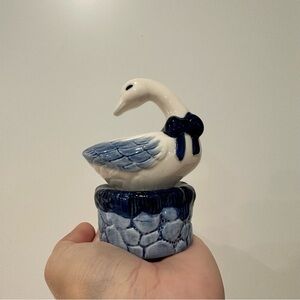 Delfts Blue Hand painted Goose Salt and Pepper Shaker